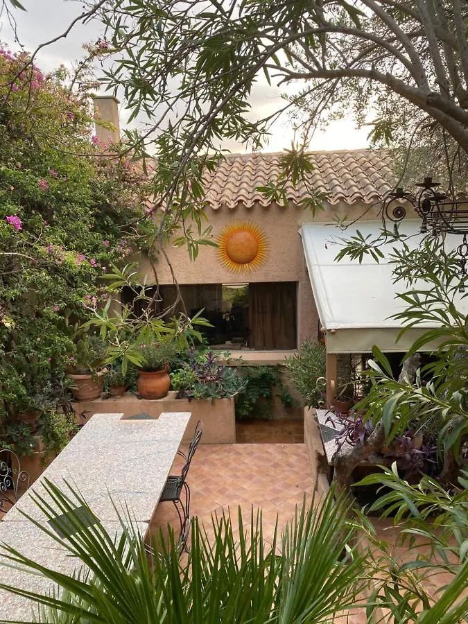 Villa B2 Codice Iun Q1844 Palau Homestay